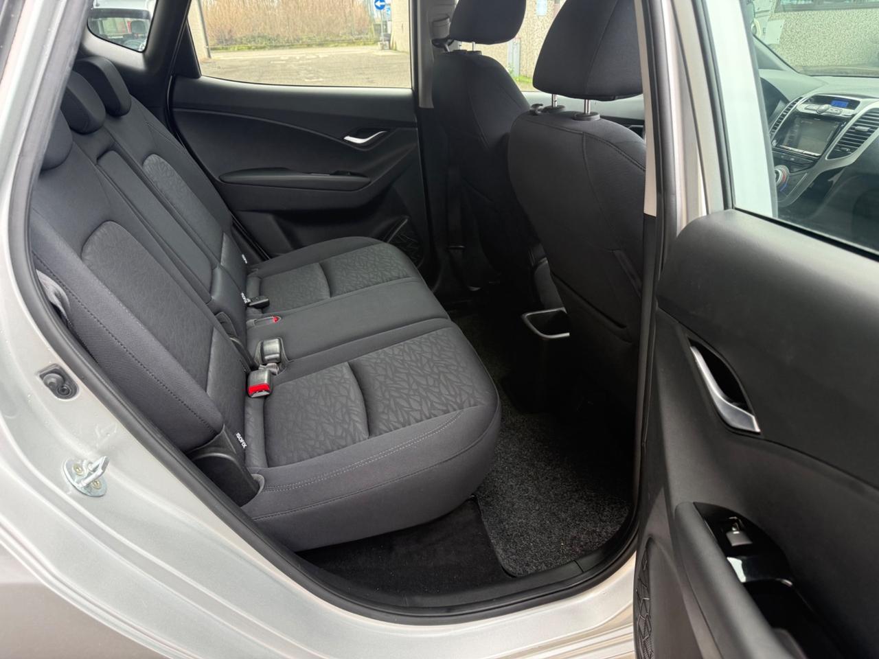 Hyundai iX20 1.4 66kw(90cv) Neopatentati Ok