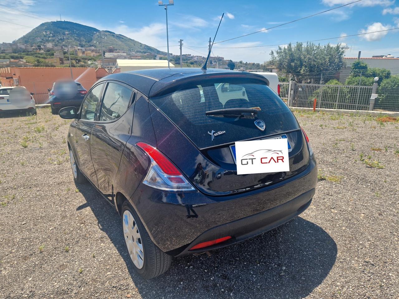 Lancia Ypsilon 1.2 69 CV 5 porte S&S Silver