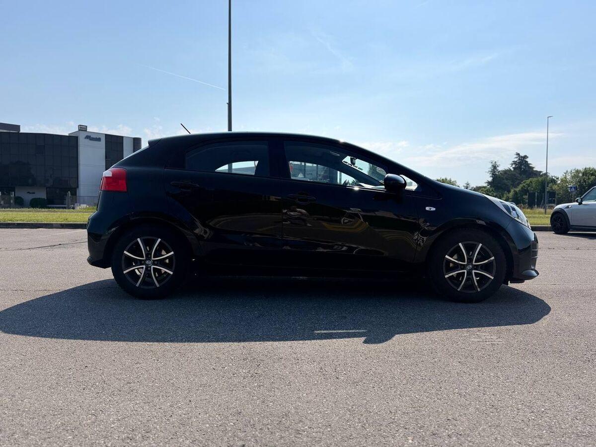 Kia Rio 1.2 cvvt Active 5p E6