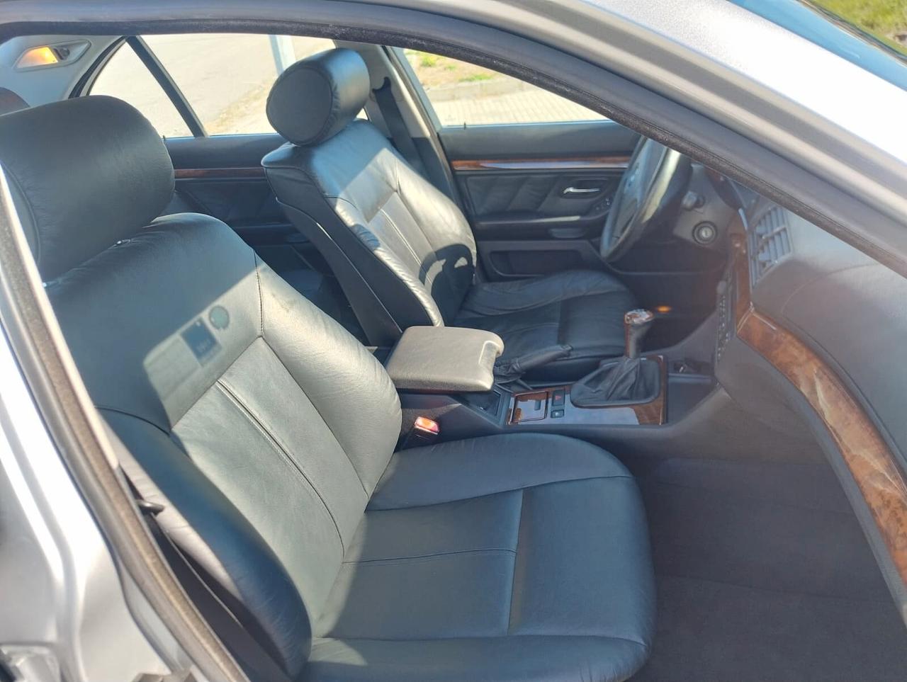 Bmw 520 520i 24V cat Futura