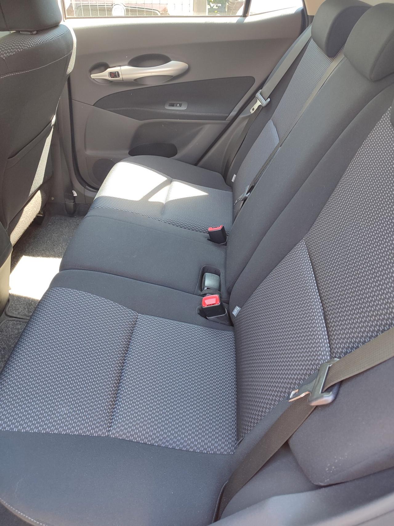 TOYOTA AURIS 1.6BENZINA POCHI KM COME NUOVA STUPENDA