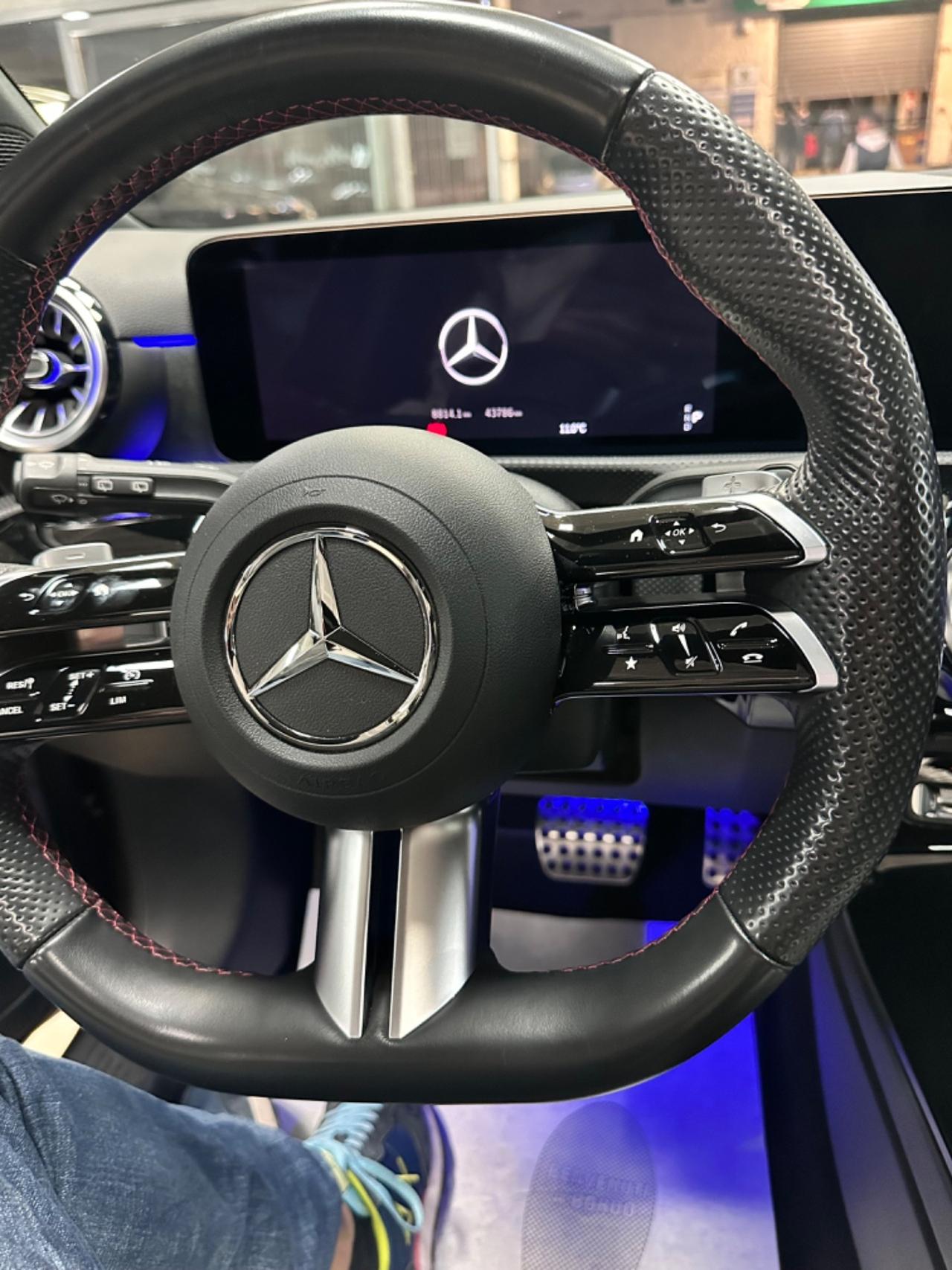 Mercedes-benz A 180 d Automatic AMG Line Premium Plus 2024