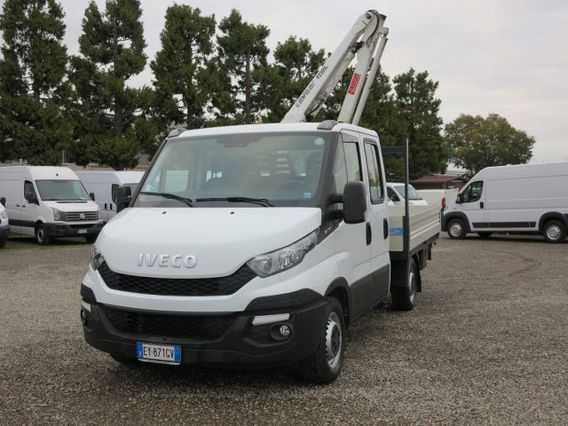IVECO Daily 35S11D HPT PL-DC cassone con GRU