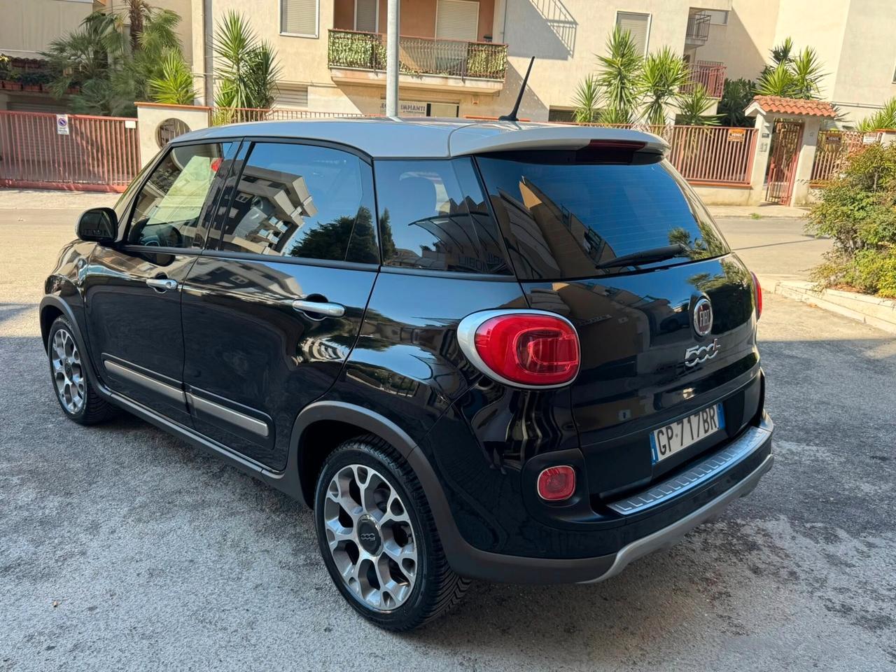 FIAT 500L TREKKING BI-COLORE 1.6 MJ 120 CV. NAVI+CERCHI
