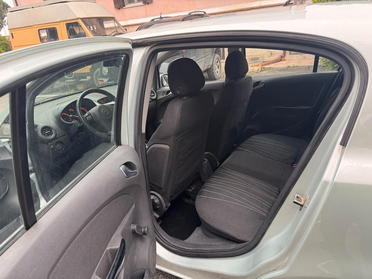 Opel Corsa 1.2 80CV 5 porte GPL neopatentati