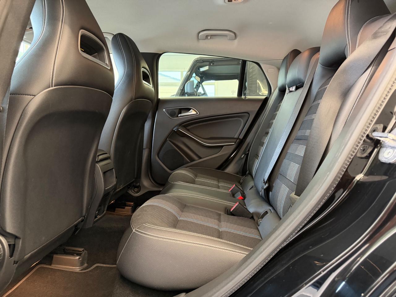 Mercedes-benz CLA 200d Auto Premium amg shooting brake