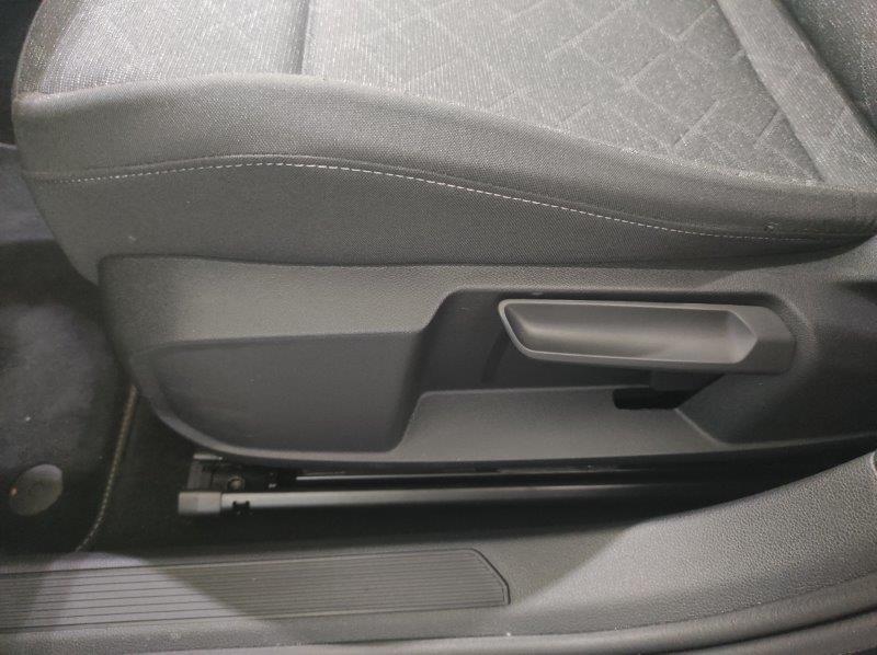 VOLKSWAGEN Golf 8ª serie - Golf 1.0 eTSI EVO DSG Life