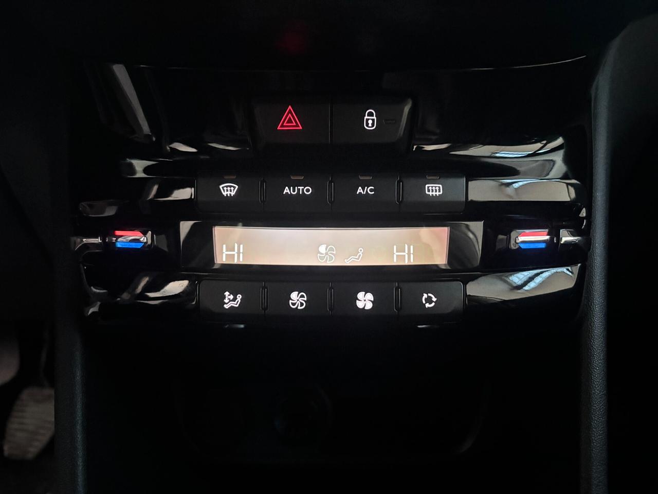 Peugeot 208 PureTech 82 5p. GPL Allure