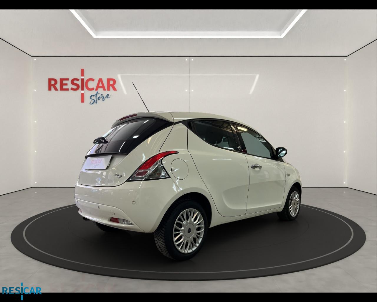 LANCIA Ypsilon 1.2 Gold ecochic Gpl 69cv IDONEA NEOPATENTATO