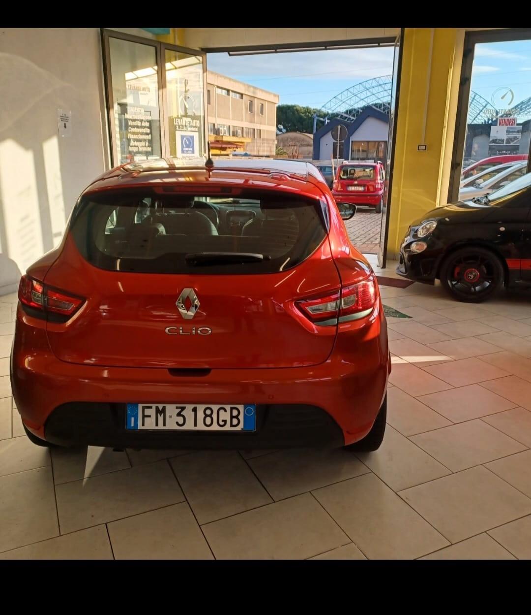 NEOPATENTATI CLIO GPL PERFETTA