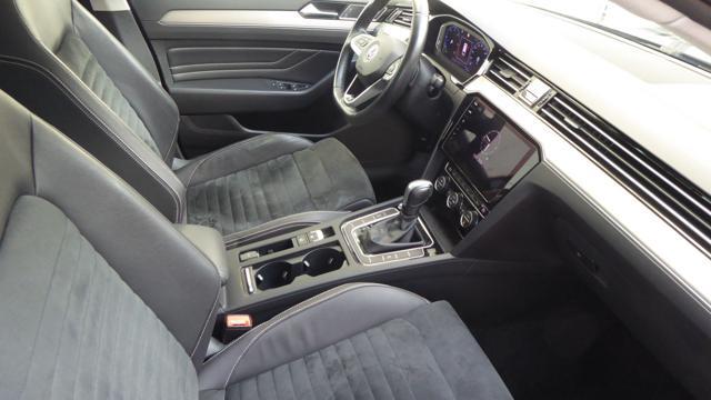 VOLKSWAGEN Passat Variant 2.0 TDI SCR 190 CV DSG Highline BMT