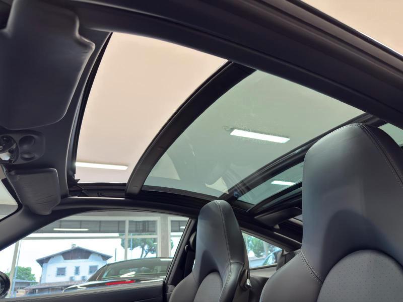 Porsche 911 Targa 3.6 4