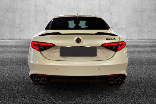 ALFA ROMEO Giulia 2.9 T V6 AT8 Quadrifoglio