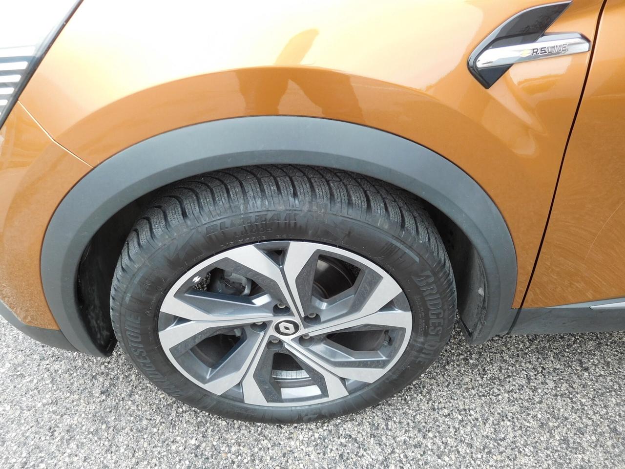 Renault Captur Hybrid E-Tech 145 CV RS Line