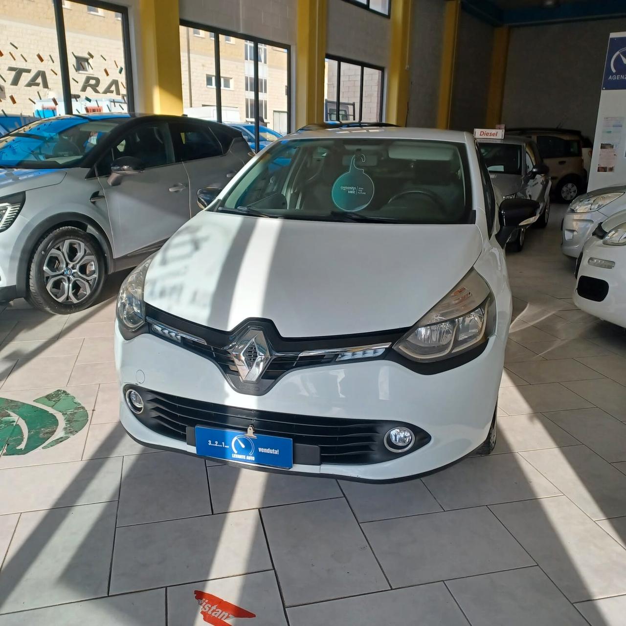 UNICO PROPRIETARIO CLIO 1.5 DCI NEOPATENTATI