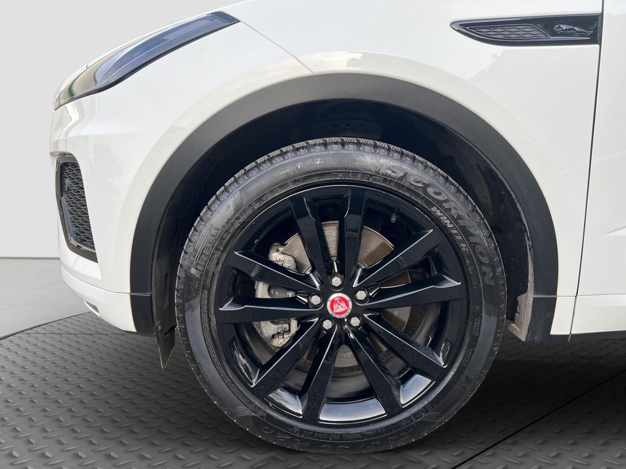 Jaguar E-Pace 2.0D I4 204 CV AWD Auto R-Dynamic Black