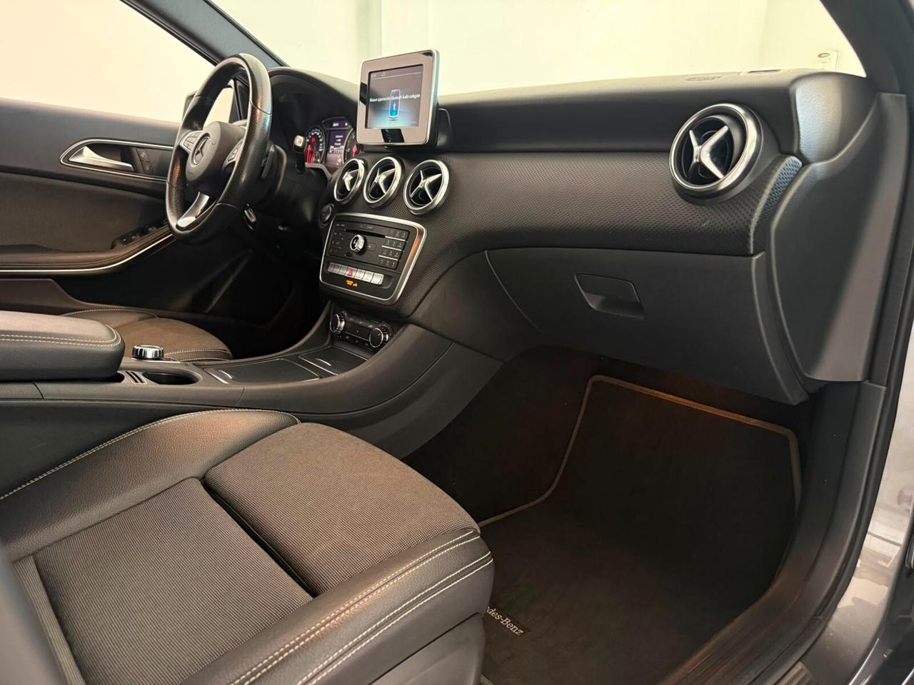 Mercedes-benz A 200 d Automatic Sport