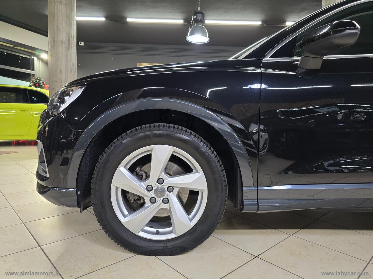 AUDI Q3 35 TDI S tronic