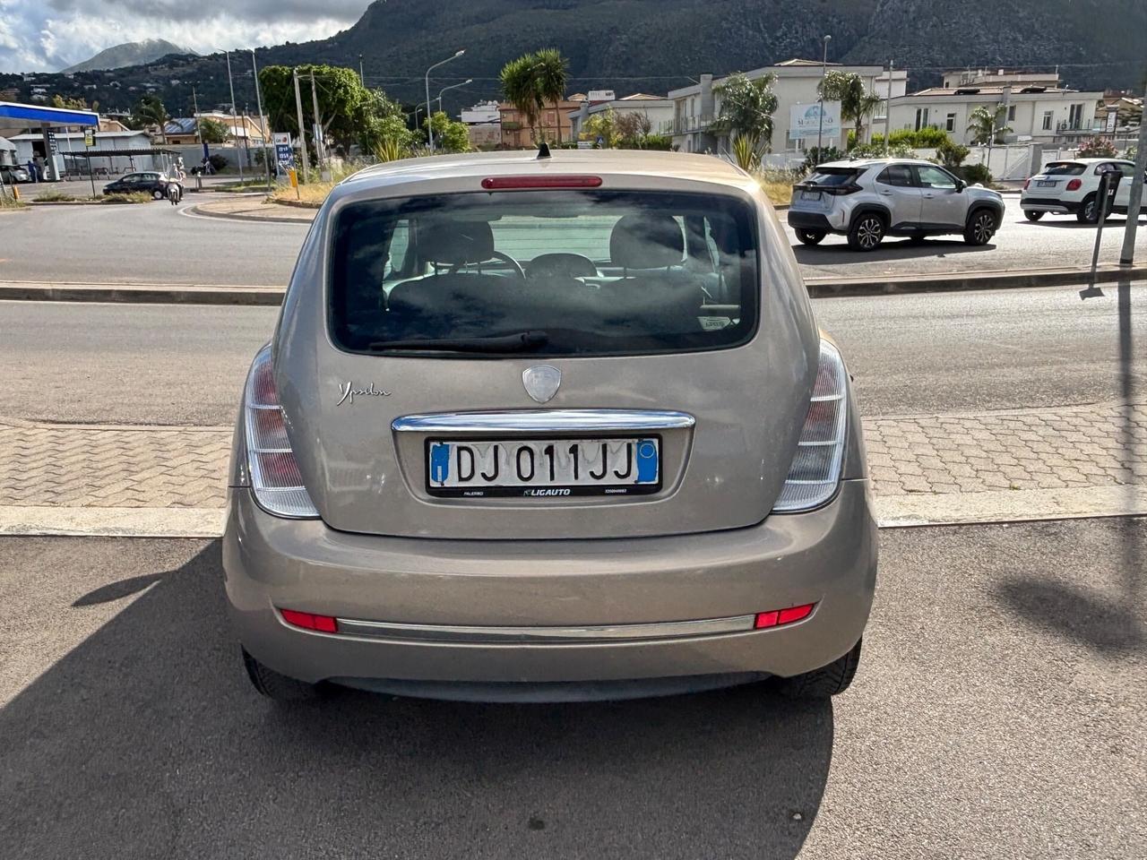 Lancia Ypsilon 1.2 Argento