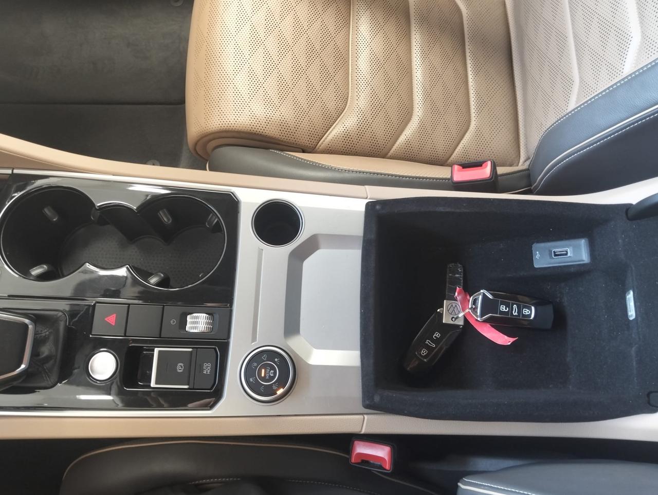 Volkswagen Touareg 3.0 V6 TDI SCR Atmosphere