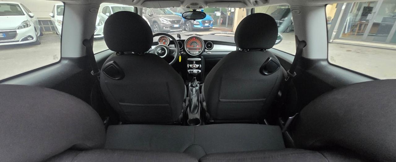 Mini 1.6 16V One (55kW)