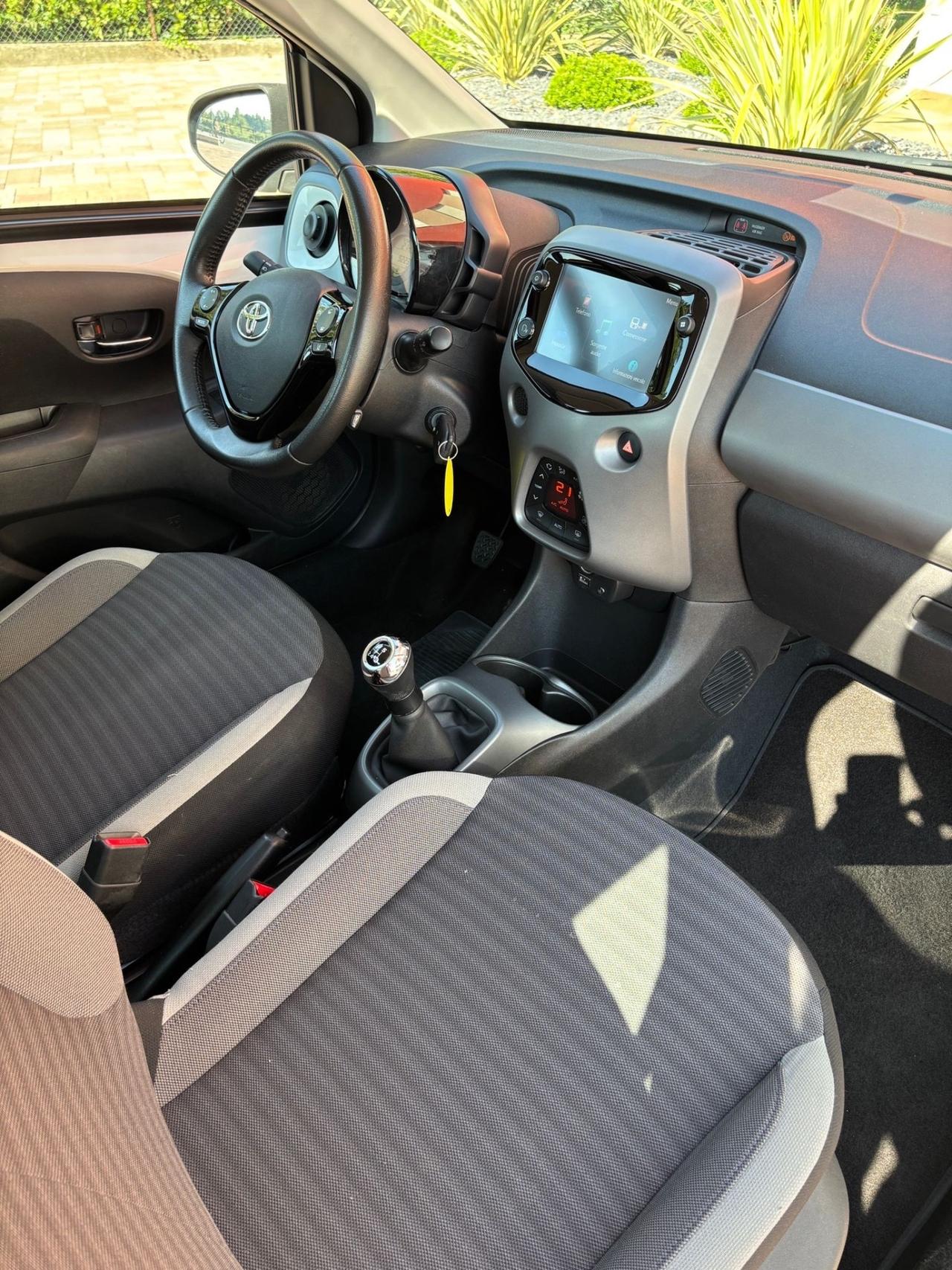 Toyota Aygo 1.0 VVT-i 72 CV 5 porte x-play