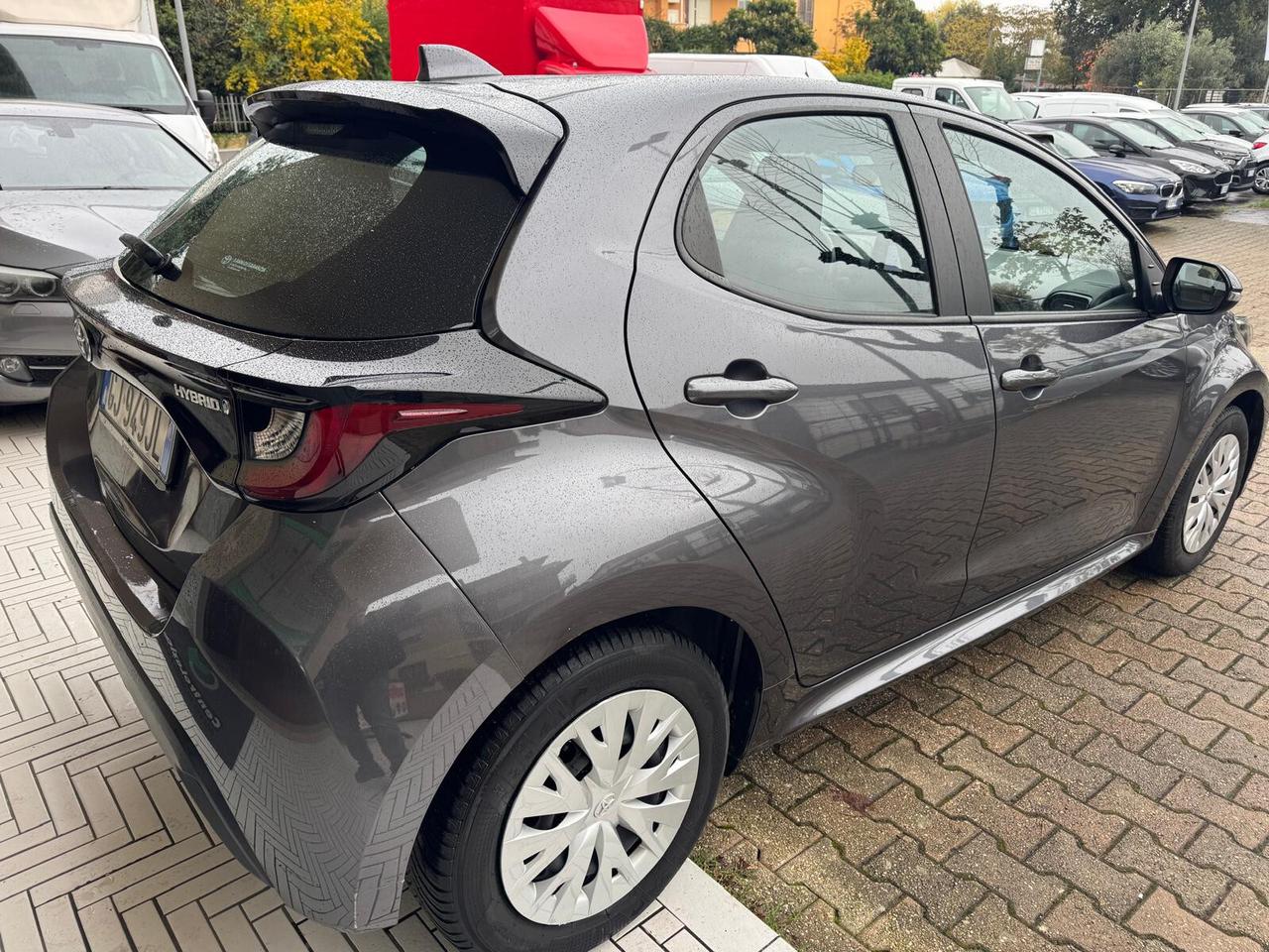 Toyota Yaris 1.5 Hybrid 5 porte Business