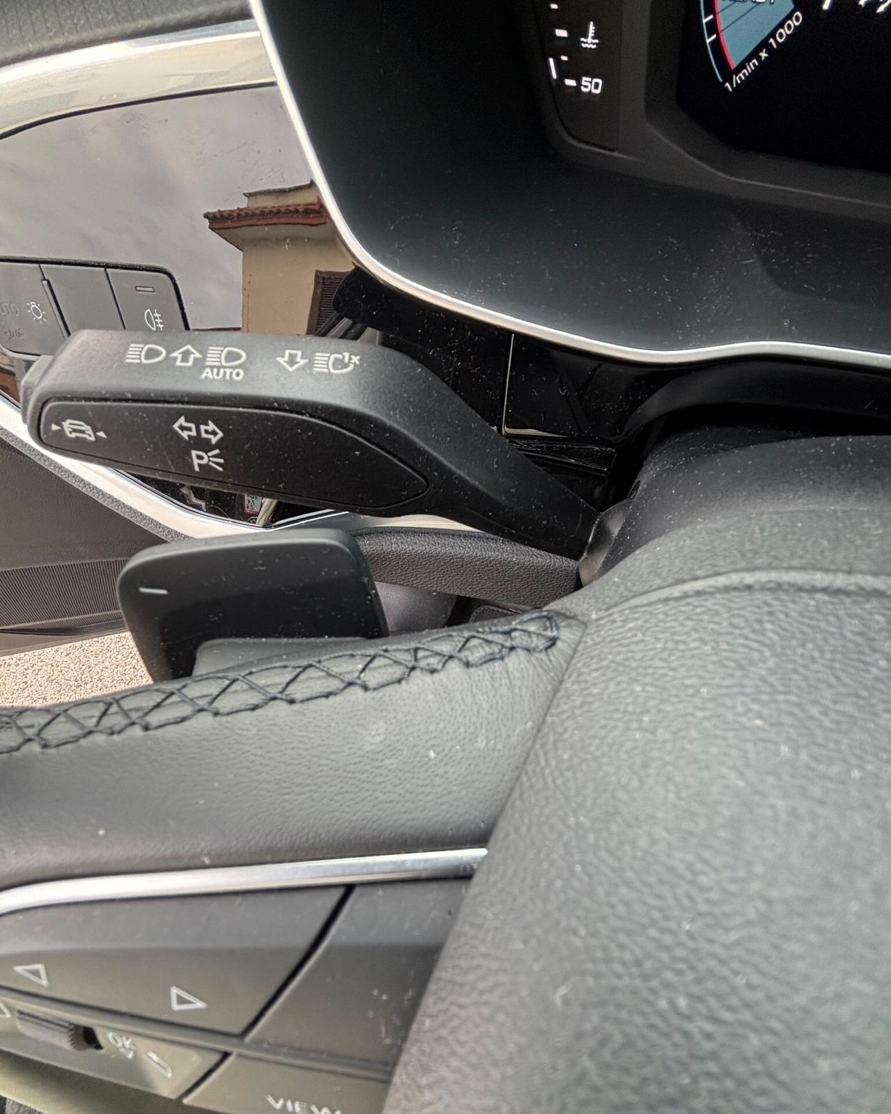 Audi Q3 35 TDI S tronic Business