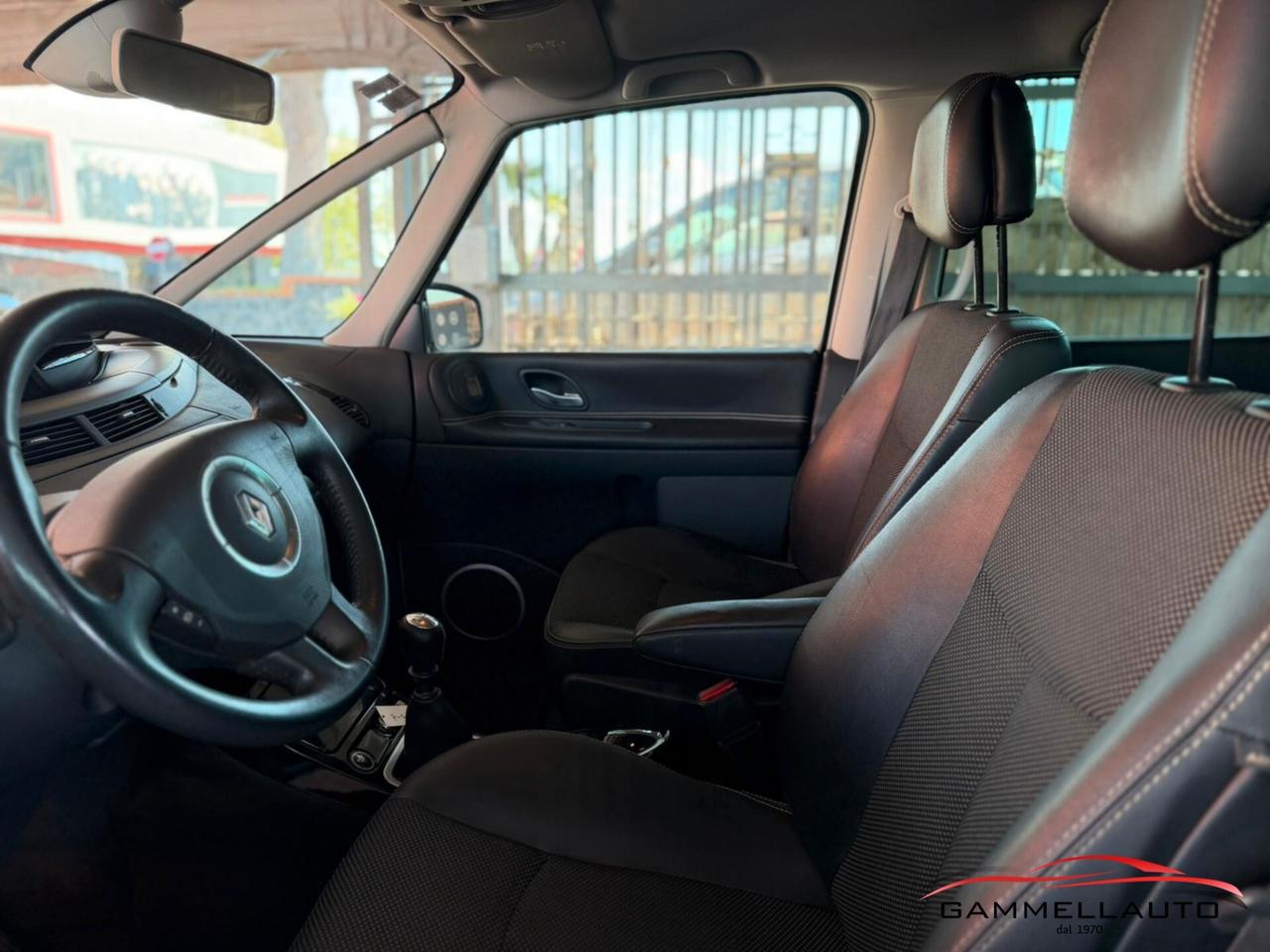 Renault Espace 2.0 175CV Initial 7 POSTI