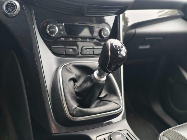 FORD Kuga 2.0 TDCI 150 CV S&S 4WD TitaniumX