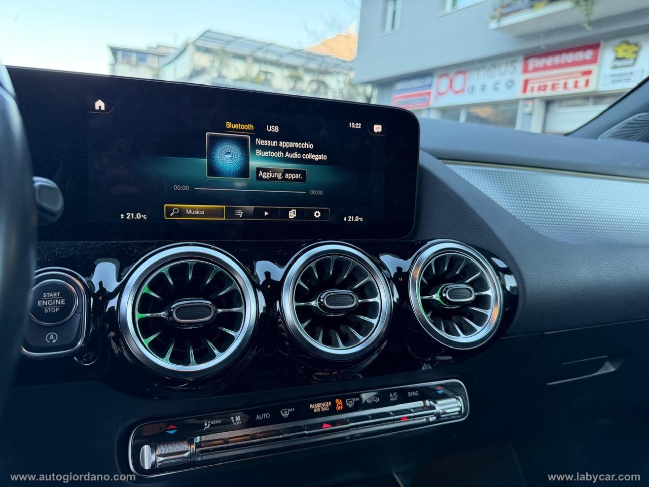 MERCEDES-BENZ GLA 200 d Automatic 4Matic Sport Plus GANCIO TRAINO VERTICALE MERCEDES