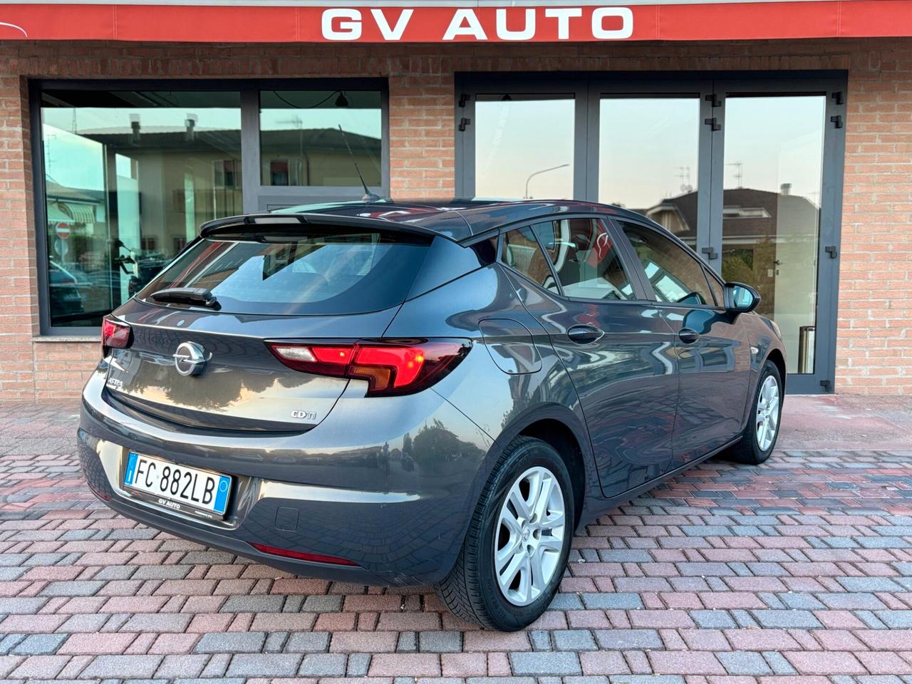 Opel Astra 1.6 110CV Start&Stop Business