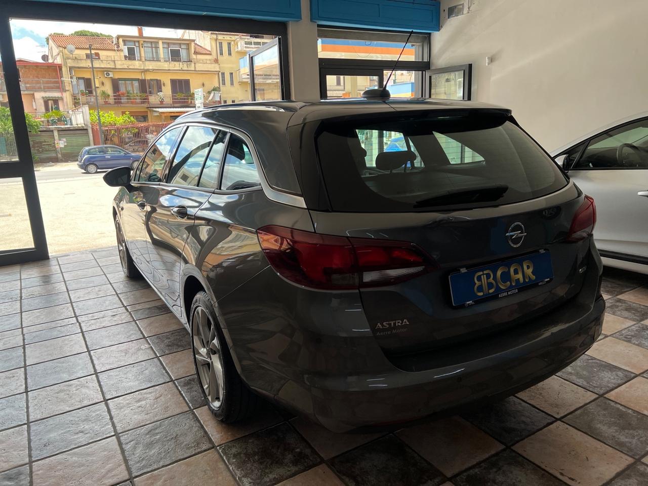 Opel Astra 1.6 CDTi 110CV Start&Stop 5 porte Innovation