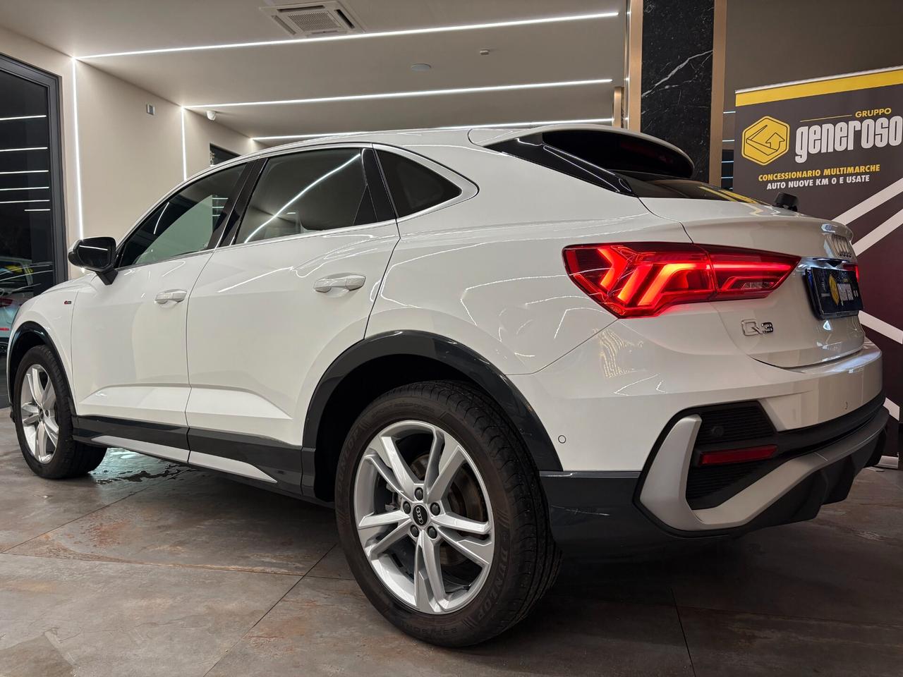 Audi Q3 SPB 40 TDI quattro Stronic S-Line Sportback