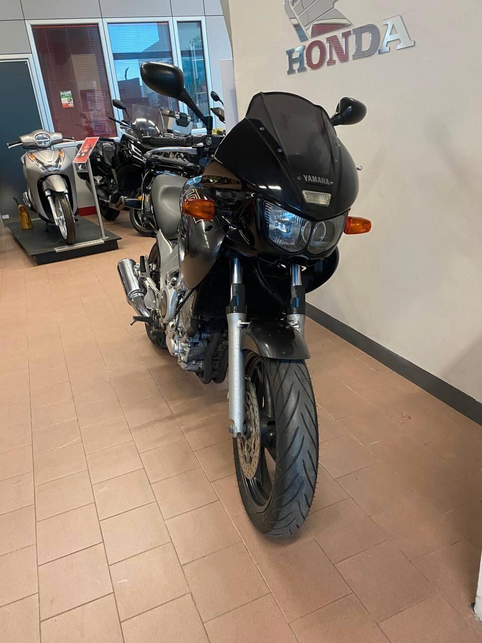 Yamaha TDM 850