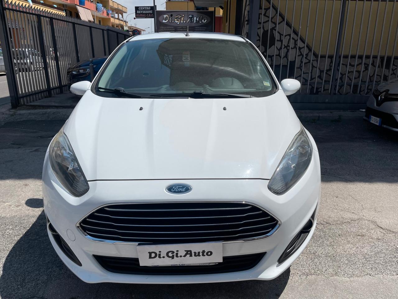 Ford Fiesta 1.4 5 porte GPL Business