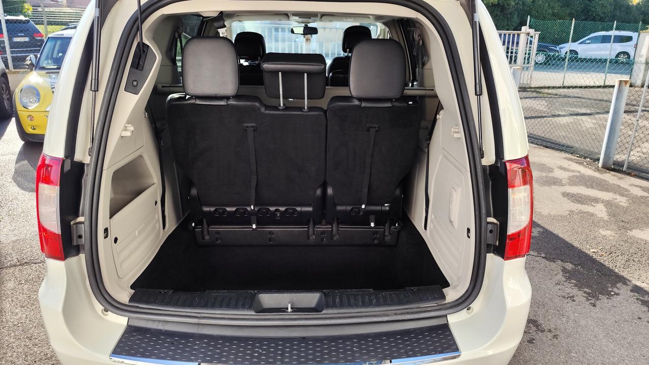 Lancia Voyager 2.8 Turbodiesel Platinum 178 CV