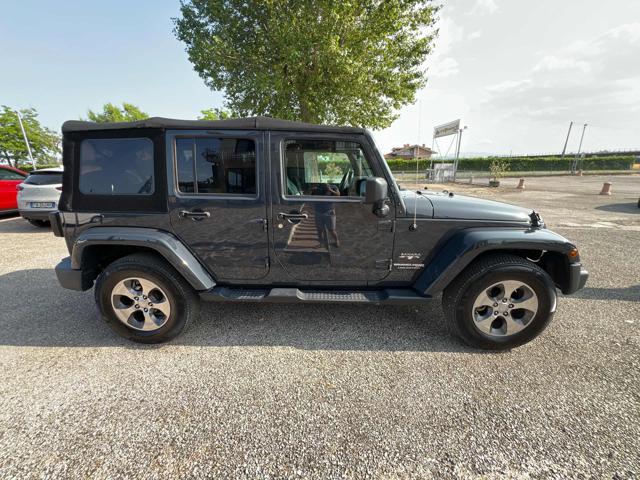 JEEP Wrangler Unlimited 2.8 CRD DPF Sahara Auto