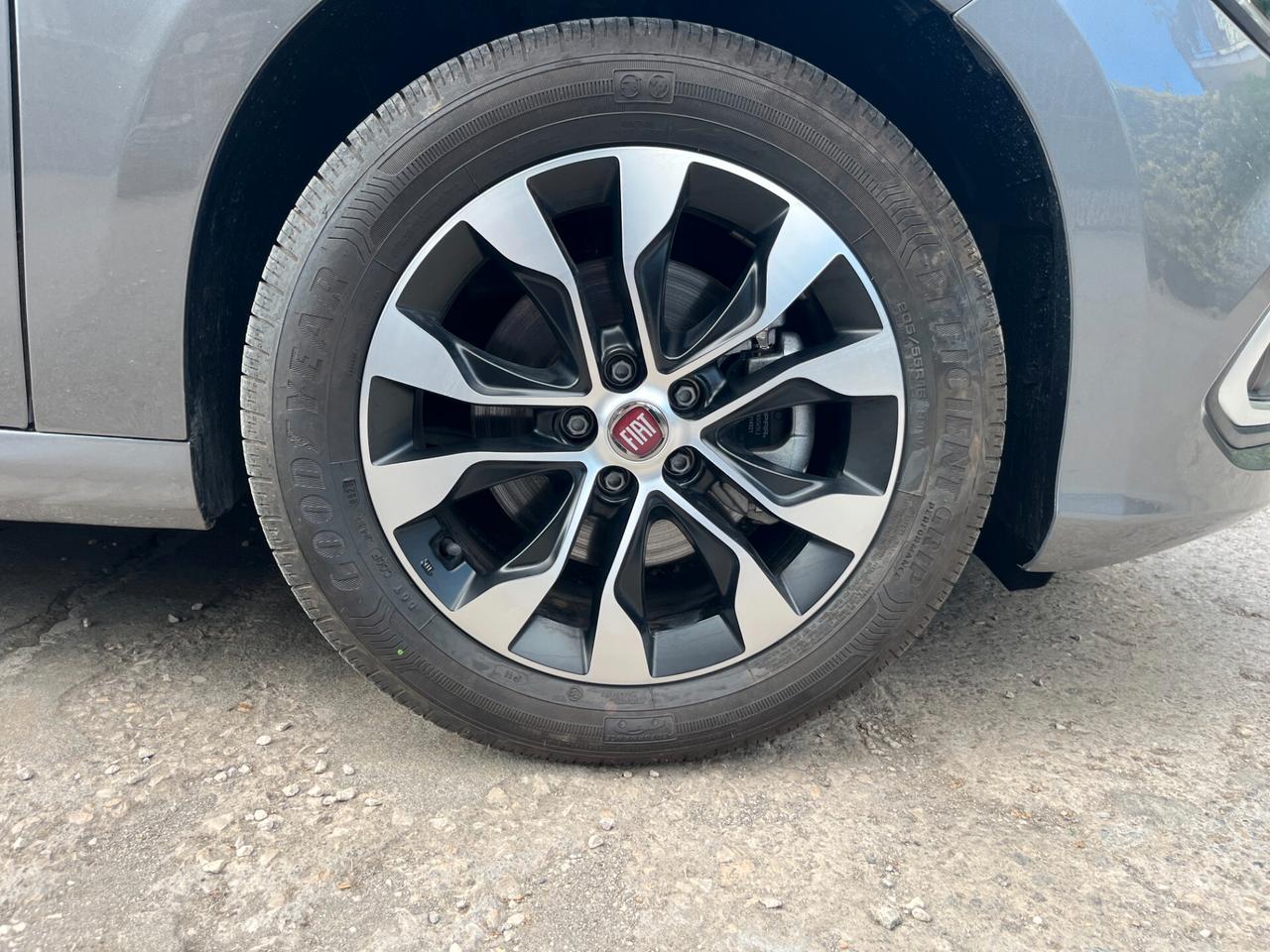 Fiat Tipo 1.6 RESTYLING 5P 2023