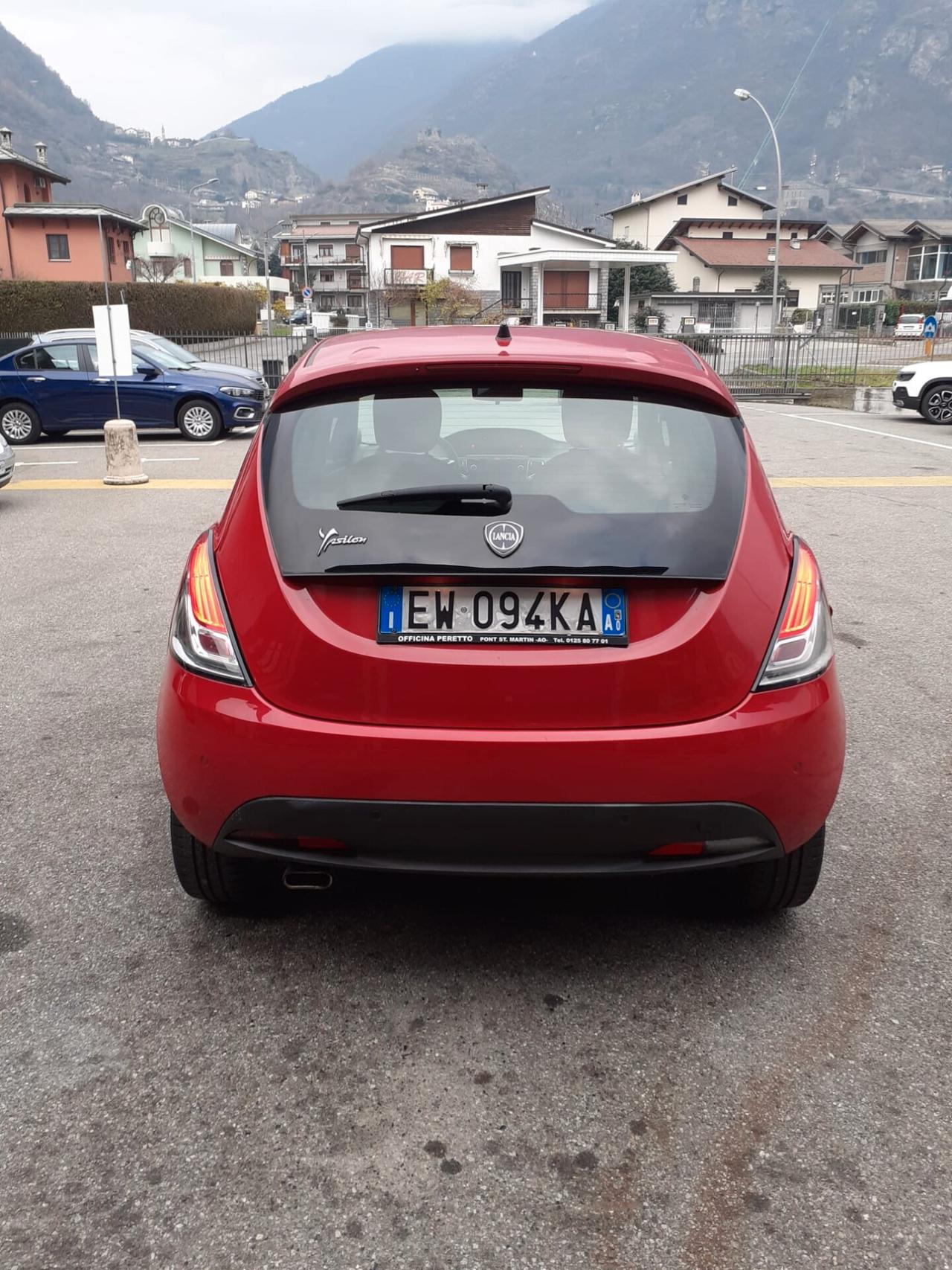 Lancia Ypsilon 0.9 TwinAir 85 CV 5 porte S&S Silver