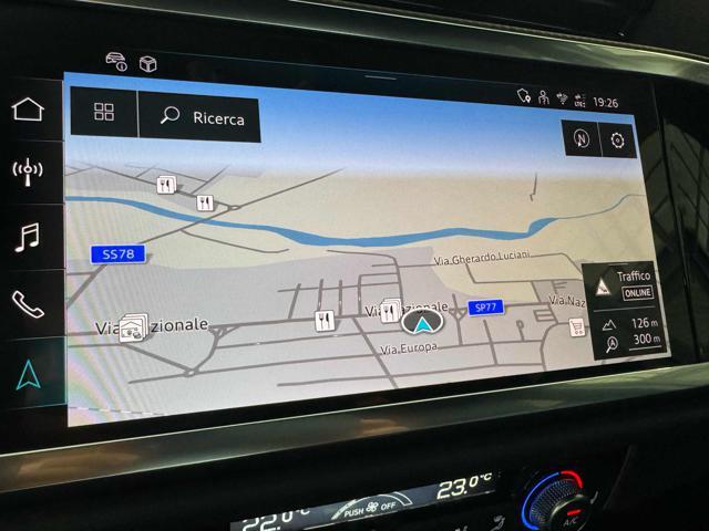 AUDI Q3 35 TDI S tronic Business Advanced