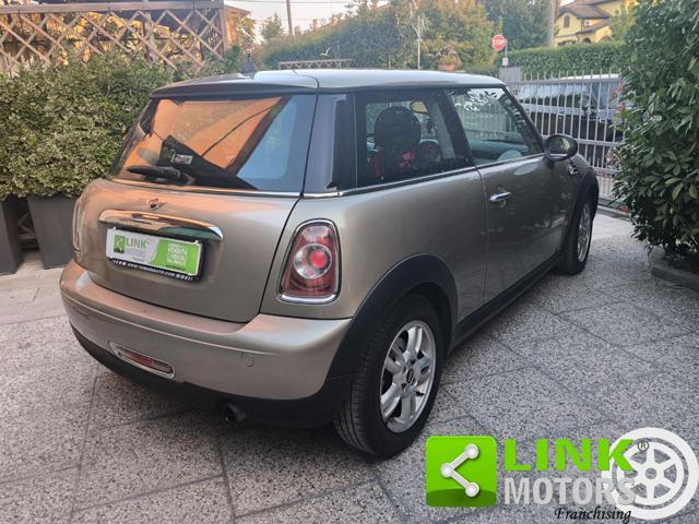 MINI One 1.6 16V One (55kW)