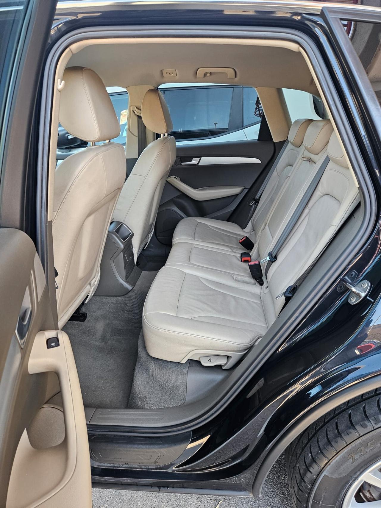 AUDI Q5 2.0 TDI Quattro 170CV Manuale