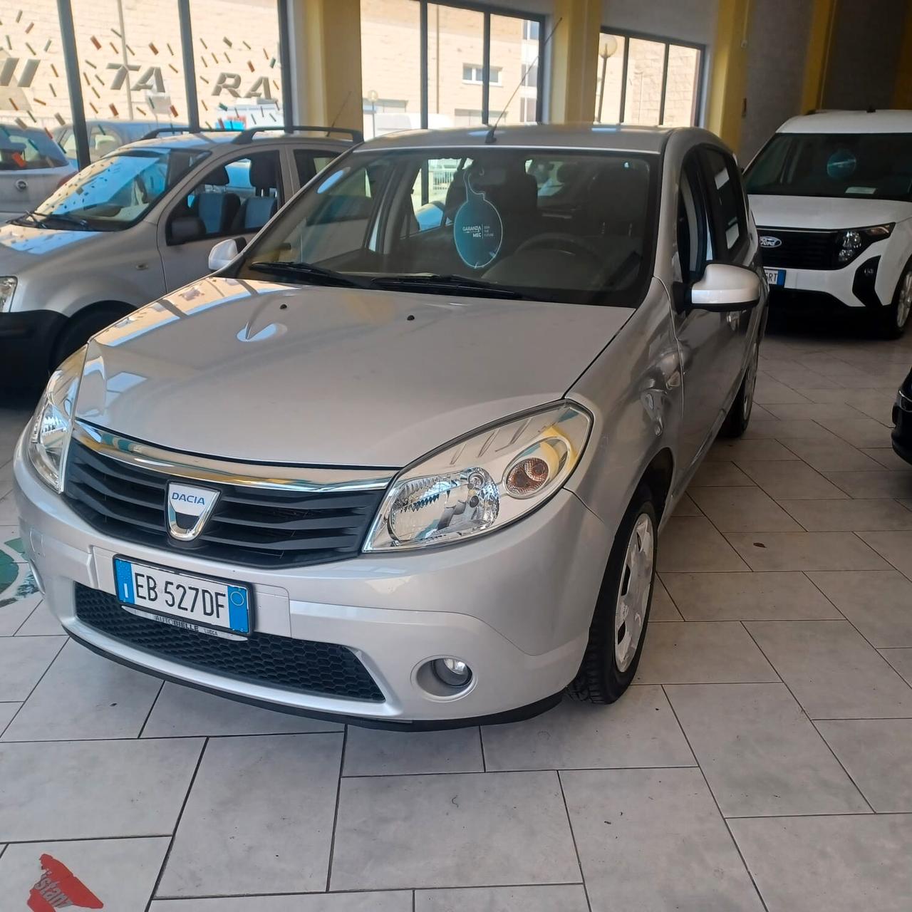 149.588 GPL DI FABBRICA SANDERO 1.4 PER NEOPATENTATI