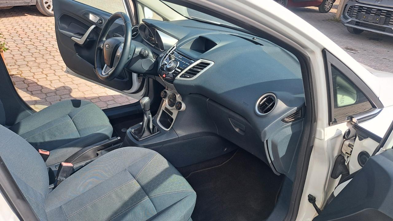 Ford Fiesta 1.4 TDCi 70CV 5p. Titanium OK NEO PATENTATI