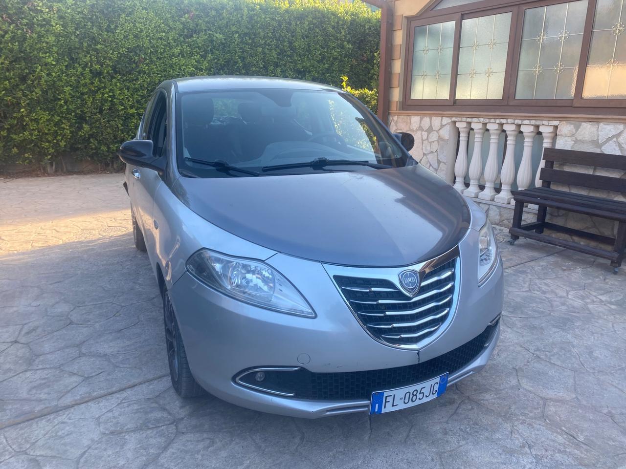 Lancia Ypsilon 1.3 MJT 16V 95 CV 5 porte S&S Gold
