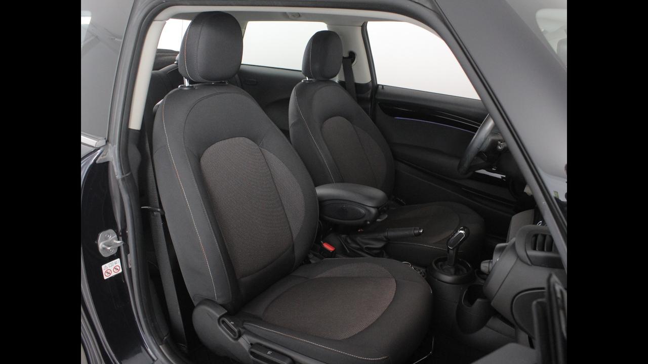 MINI Mini IV F56 2021 3p - Mini 3p 1.5 Cooper Camden auto