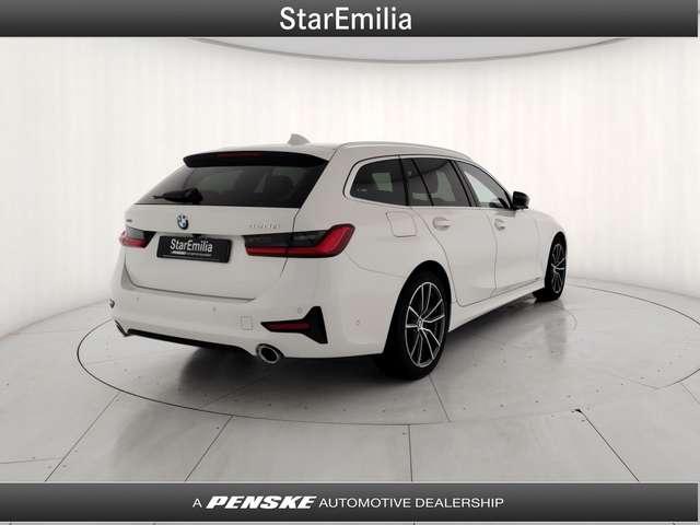 BMW 320 320d 48V xDrive Touring Business Advantage