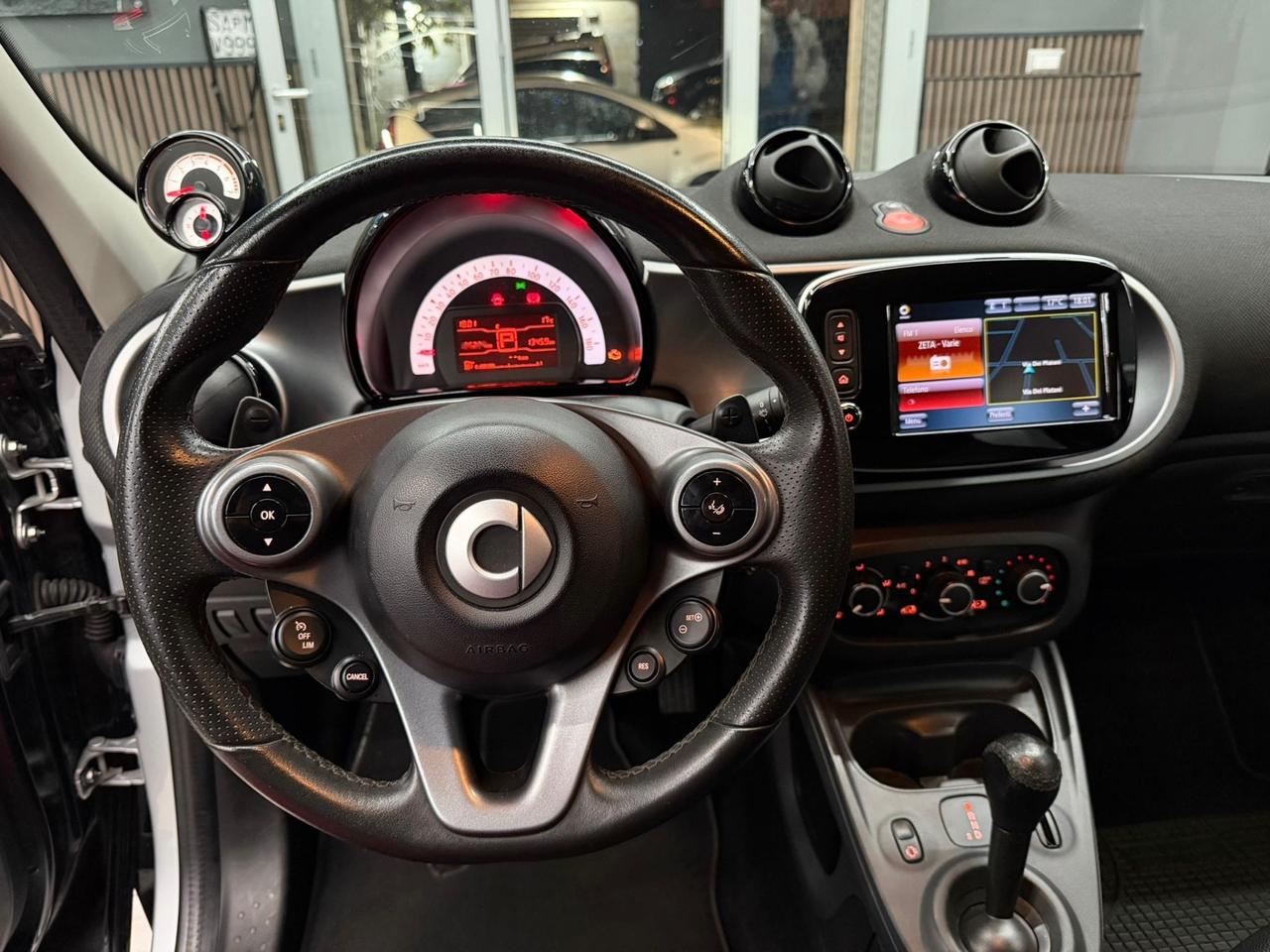 Smart ForFour 70 1.0 twinamic Brabus Style Prime Navi