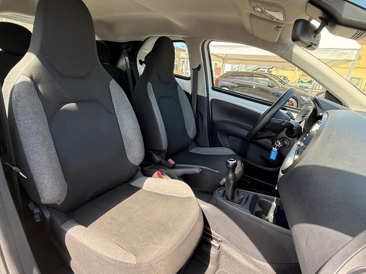Toyota Aygo X 1.0 Active 72cv